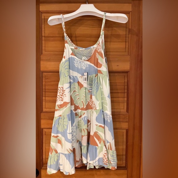 NWT Roxy Floral Minidress - Small - Picture 5 of 6